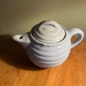 Vintage Periwinkle Blue Gonder Art Pottery Tea Pot #662 USA 1940's/50's